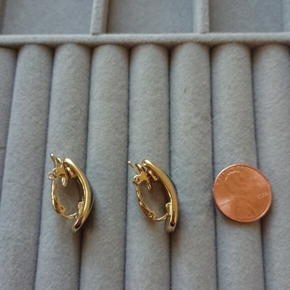 CROWN TRIFARI BLUE ENAMEL CLIP-ON EARRINGS - Picture 9 of 9